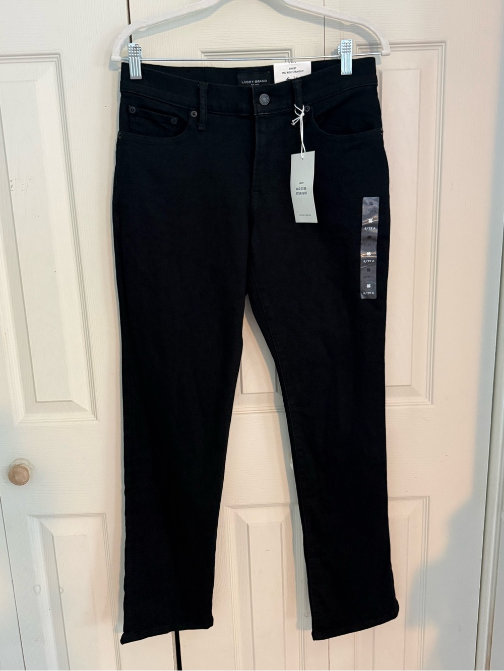 NWT Lucky Brand Sweet Mid Rise Straight Leg Advanced Stretch Jeans in Black